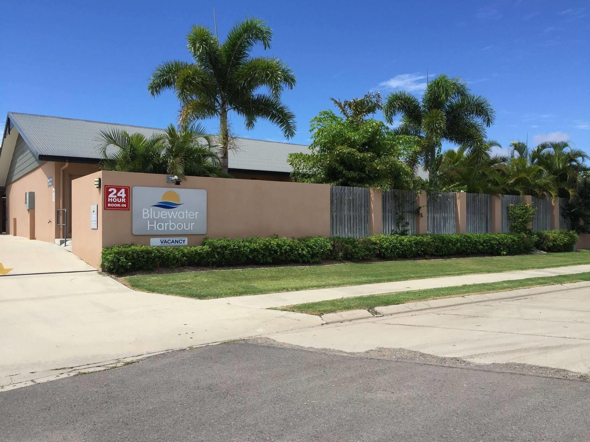 Bluewater Harbour Motel Bowen Exterior foto